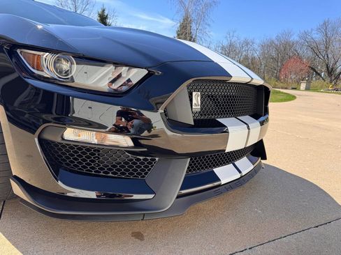 Used 2016 Ford Mustang Shelby GT350 w/ Track Package image 38
