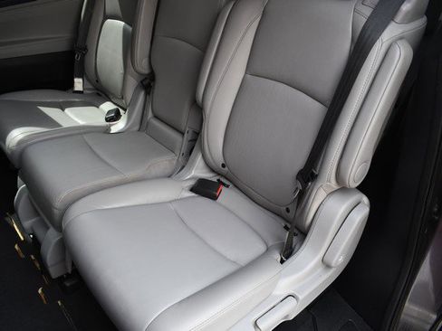 Used 2019 Honda Odyssey Touring image 23