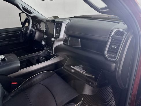 Used 2024 RAM 2500 Laramie w/ Sport Appearance Package image 31