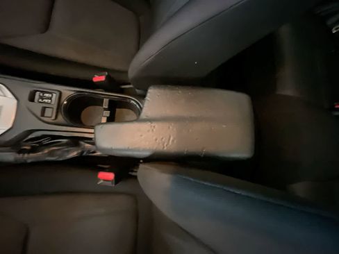 Used 2019 Subaru Impreza 2.0i Premium image 21