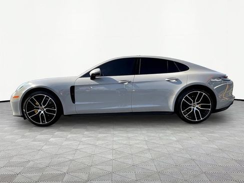 Used 2021 Porsche Panamera RWD image 4