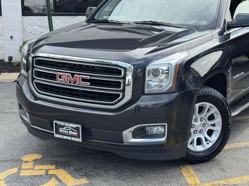 Used 2020 GMC Yukon XL SLT AWD/4WD image 3