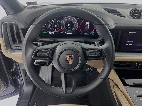 Certified 2026 Porsche Cayenne Coupe image 13