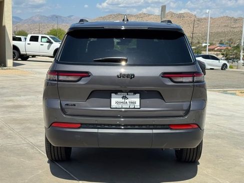 New 2025 Jeep Grand Cherokee L Altitude image 6
