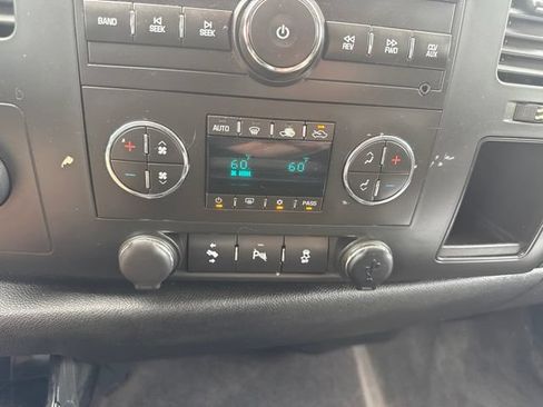 Used 2013 Chevrolet Silverado 1500 LT AWD/4WD image 16