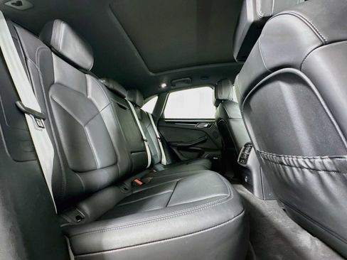 Certified 2026 Porsche Macan AWD/4WD image 28