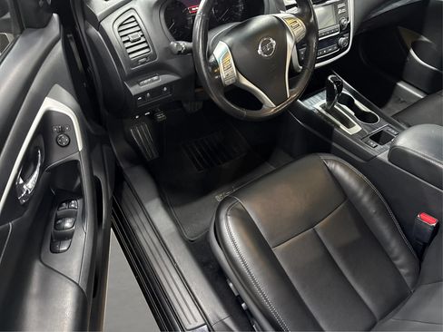 Used 2018 Nissan Altima 2.5 SL FWD image 10