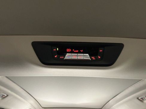 Certified 2025 BMW X7 xDrive40i AWD/4WD image 29