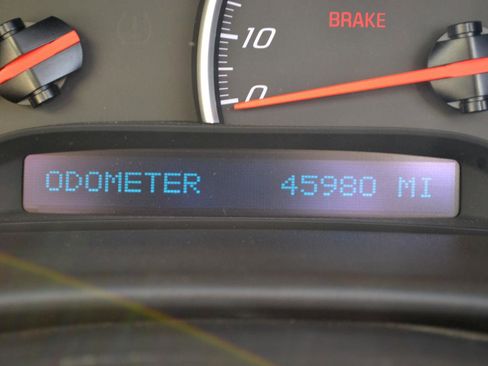 Used 2006 Chevrolet Corvette Convertible w/ Preferred Equipment Group RWD image 15
