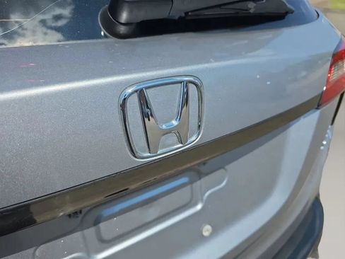 Used 2019 Honda HR-V Sport image 10