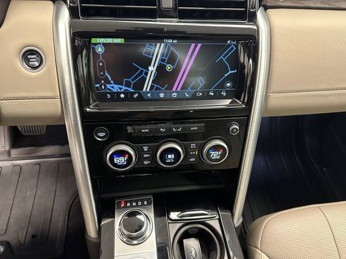 Used 2020 Land Rover Discovery HSE AWD/4WD image 15