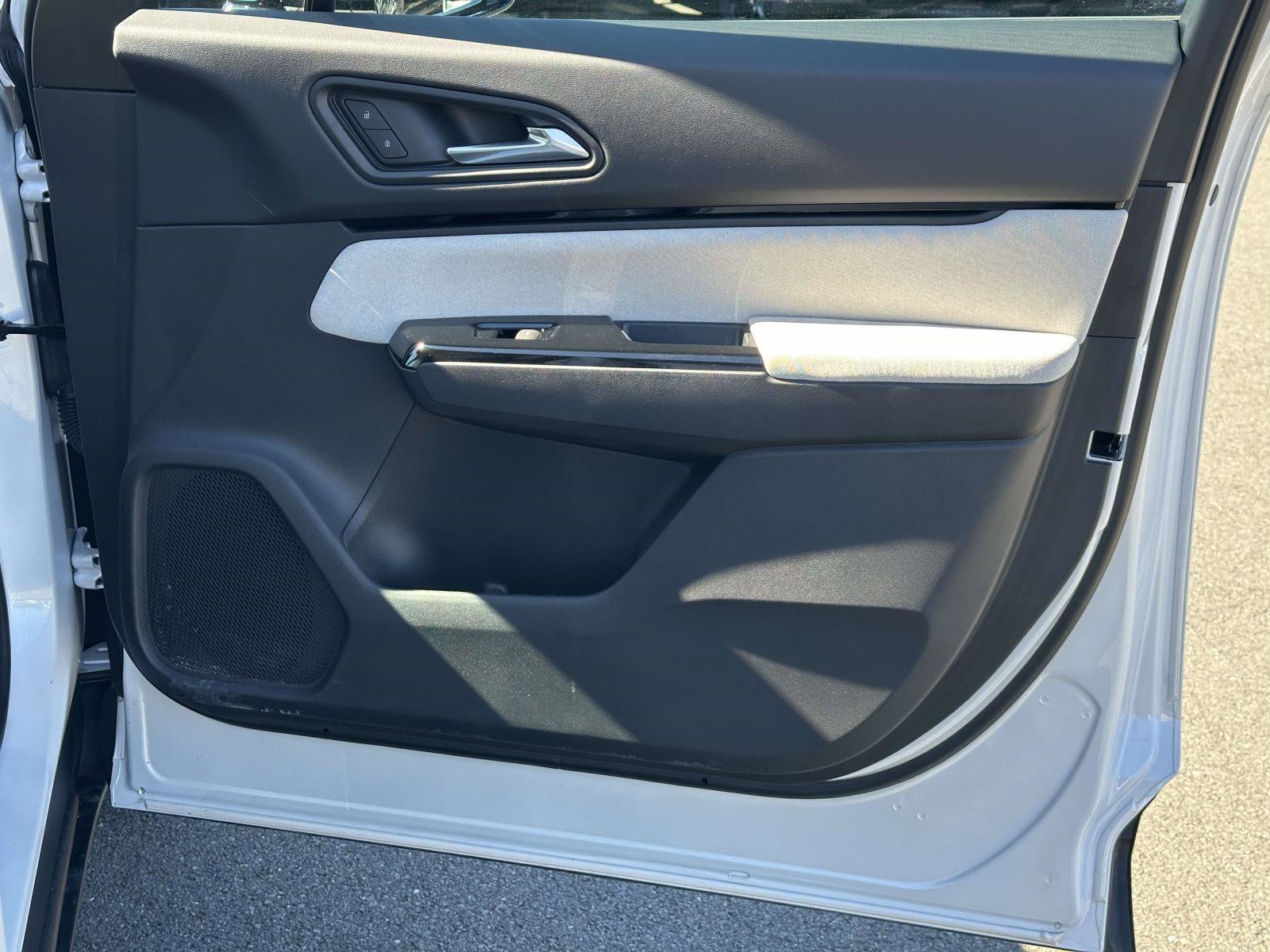 Used 2024 Honda Prologue EX image 29