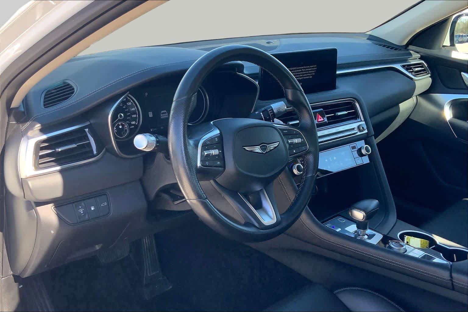 Used 2025 Genesis G70 2.5T AWD/4WD image 17