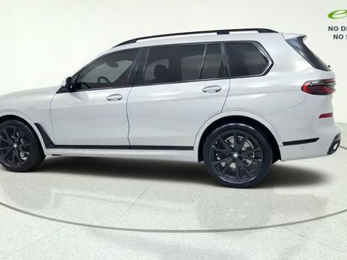 Used 2025 BMW X7 xDrive40i w/ Executive Package AWD/4WD image 7