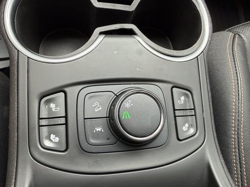 Used 2021 GMC Terrain SLT w/ Elevation Edition FWD image 25