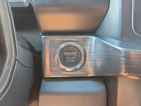 Used 2024 Ford F250 Lariat AWD/4WD image 19