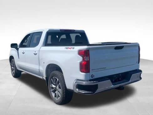 Used 2024 Chevrolet Silverado 1500 LT AWD/4WD image 4