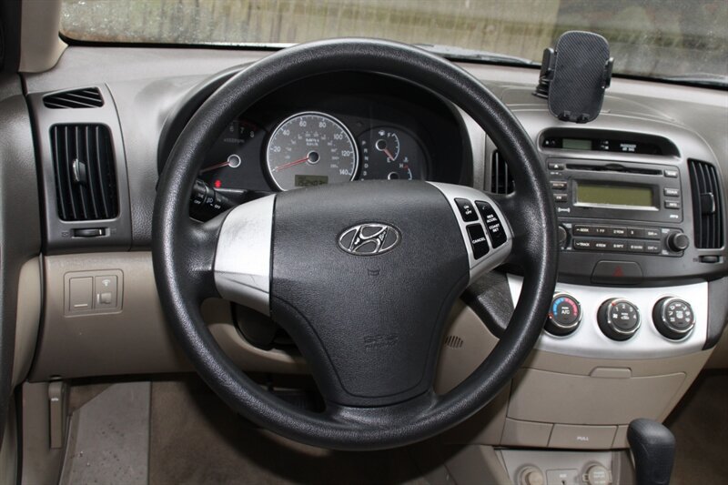 Used 2007 Hyundai Elantra GLS FWD image 17