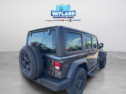 Used 2024 Jeep Wrangler Unlimited Sport AWD/4WD image 3