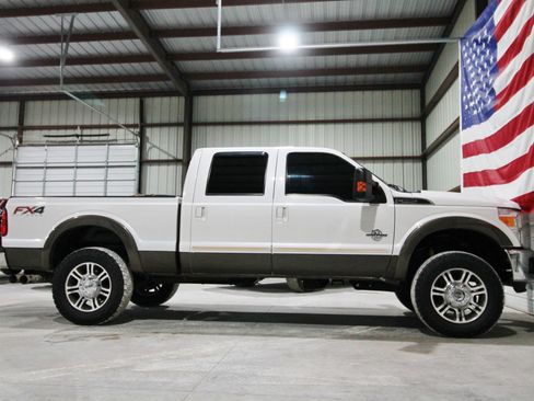 Used 2016 Ford F350 Lariat w/ Lariat Ultimate Package image 14