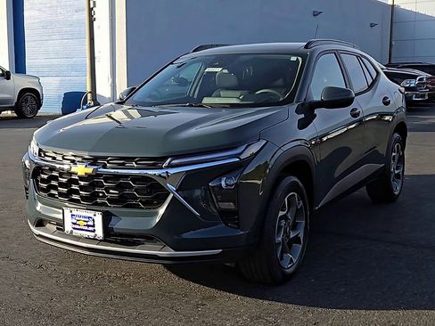 New 2026 Chevrolet Trax LT image 8