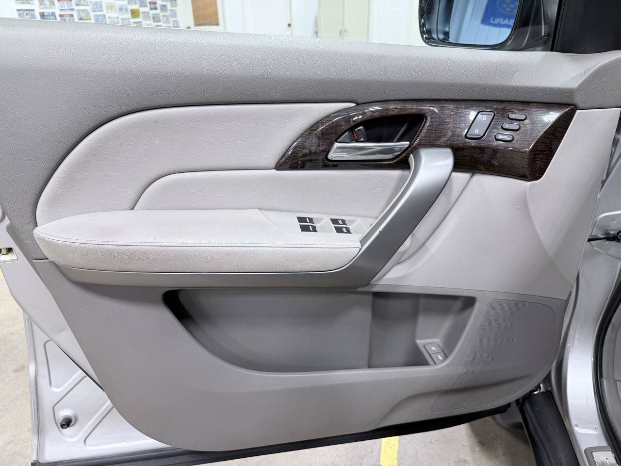 Used 2011 Acura MDX AWD/4WD image 29