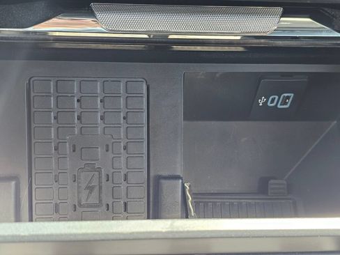 Certified 2025 Ford F350 Lariat AWD/4WD image 32