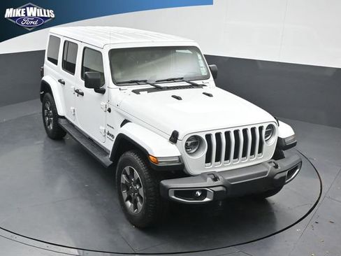 Used 2018 Jeep Wrangler Unlimited Sahara image 9