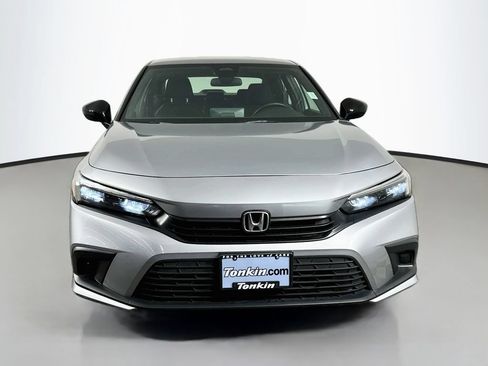 Used 2023 Honda Civic Sport image 3