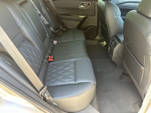 New 2026 Nissan Rogue Platinum w/ Platinum Premium Package AWD/4WD image 13