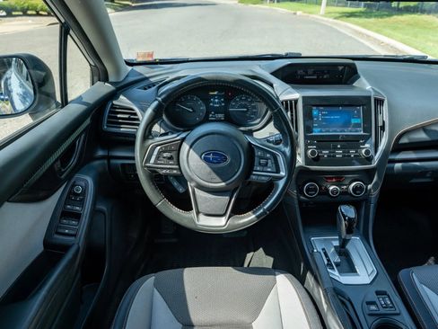 Used 2020 Subaru Crosstrek 2.0i Premium w/ Moonroof Package 1 AWD/4WD image 19