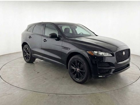 Used 2022 Jaguar F-PACE S image 3
