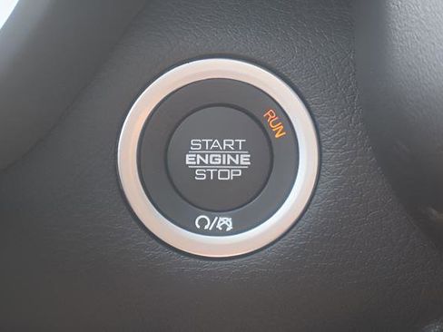 New 2026 RAM 2500 Laramie AWD/4WD image 21