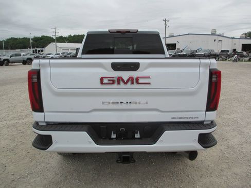 New 2026 GMC Sierra 2500 Denali w/ Denali Reserve Package AWD/4WD image 5