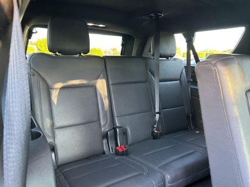 Used 2023 Chevrolet Suburban LT image 50