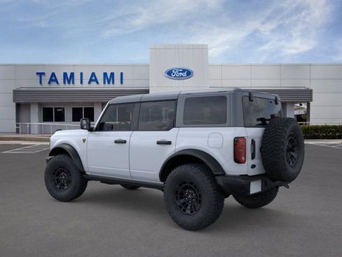 New 2026 Ford Bronco Badlands w/ Sasquatch Package AWD/4WD image 4