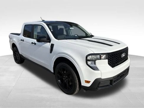 New 2025 Ford Maverick XLT w/ Black Appearance Package image 4
