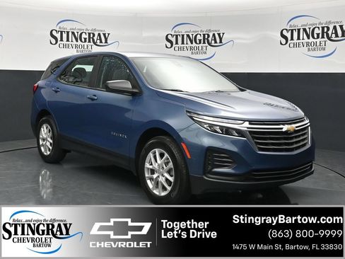 Used 2024 Chevrolet Equinox LS w/ Driver Confidence II Package FWD image 1