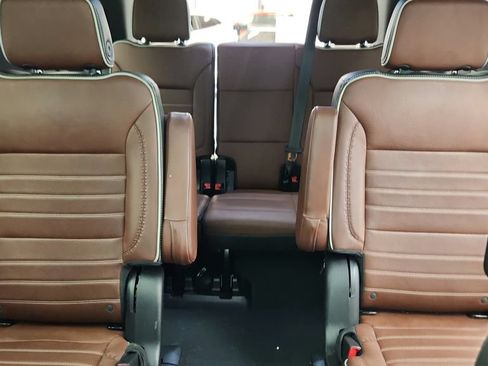 Used 2023 GMC Yukon Denali Ultimate AWD/4WD image 45