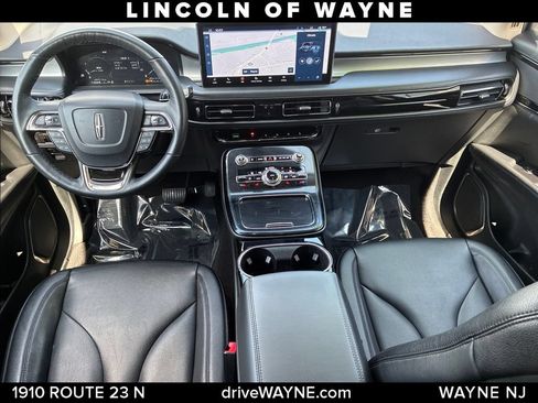 Certified 2023 Lincoln Nautilus AWD w/ Premium Package image 23