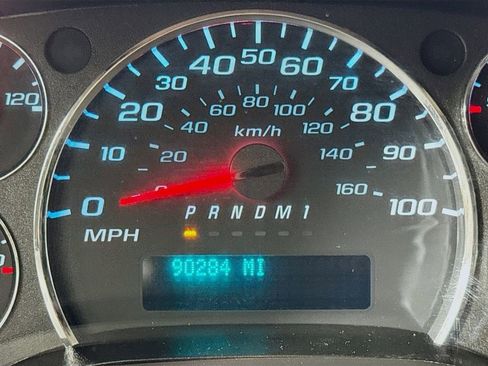 Used 2021 Chevrolet Express 2500 w/ Driver Convenience Package RWD image 13