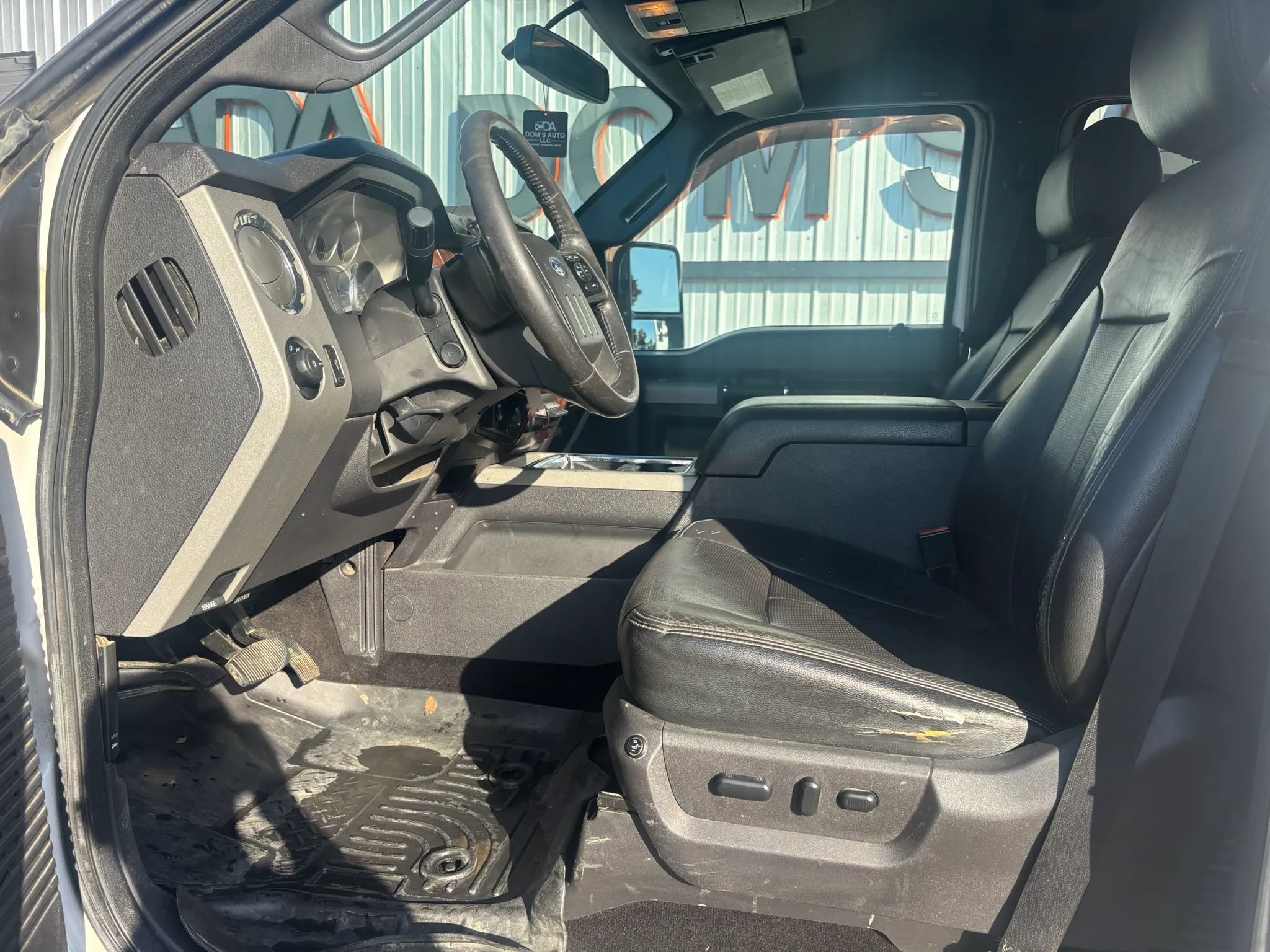 Used 2015 Ford F350 Lariat w/ Snow Plow Prep Package AWD/4WD image 18
