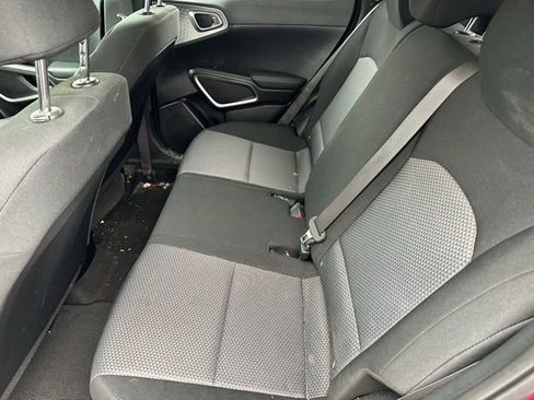 Used 2022 Kia Soul LX FWD image 9