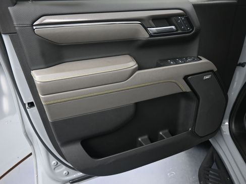 Used 2024 Chevrolet Silverado 1500 ZR2 w/ Technology Package image 14