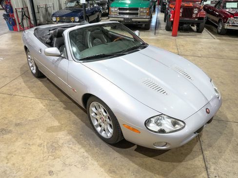 Used 2001 Jaguar XK8 Convertible RWD image 14