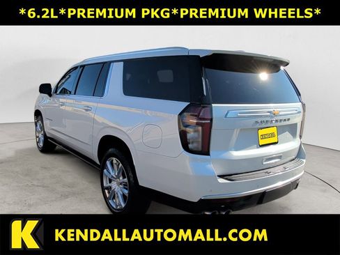 Used 2021 Chevrolet Suburban High Country AWD/4WD image 3