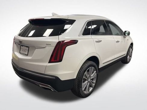 Certified 2025 Cadillac XT5 Premium Luxury image 5