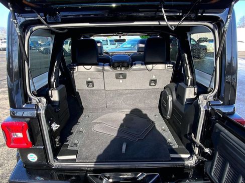 Certified 2023 Jeep Wrangler Altitude image 28