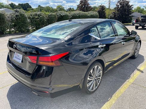 Used 2024 Nissan Altima 2.5 SL image 9