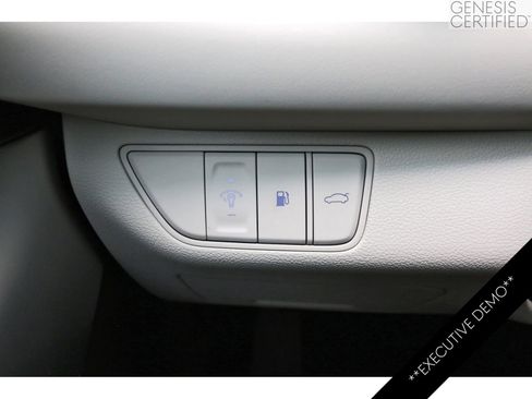 Used 2026 Genesis G70 2.5T RWD image 22